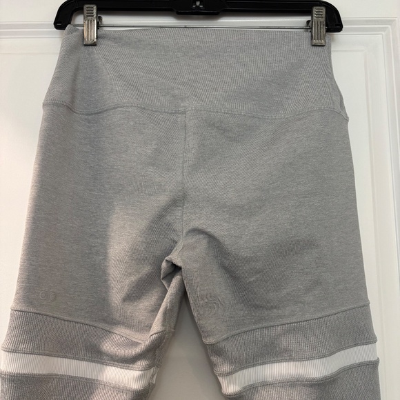 Alo Yoga High Rise Legit Legging - Picture 11 of 13